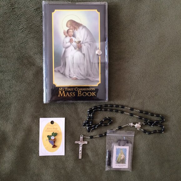 My First Communion Mass Book Set (Boys) - Picture 1 of 16